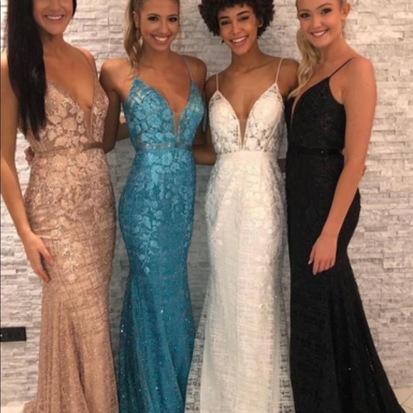 Embellished Embroidered Deep V-Neck Trumpet Dress - Picture 3 of 4